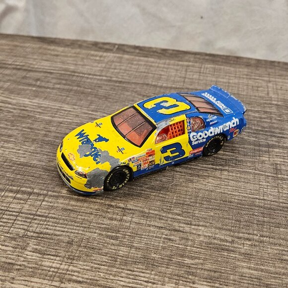 Dale Earnhardt Sr #3 1999 Jeep Wrangler Jeans Race Car - ITEM #3090 - Picture 1 of 6